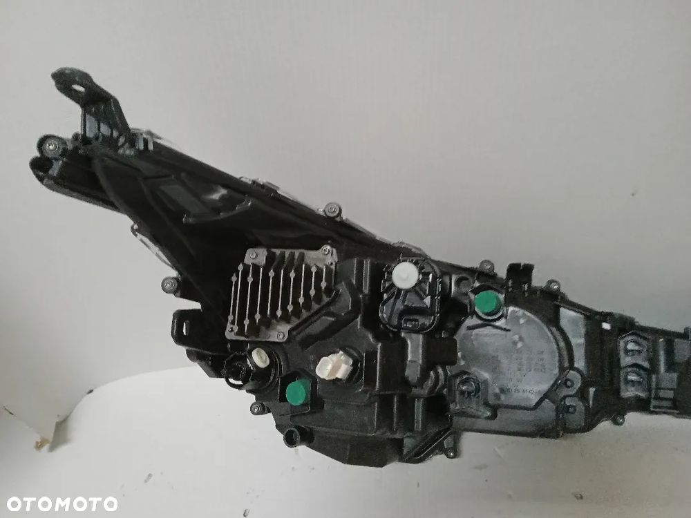 TOYOTA COROLLA E21 LIFT 22- LAMPA LAMPY PRZEDNIE PRZÓD - 11