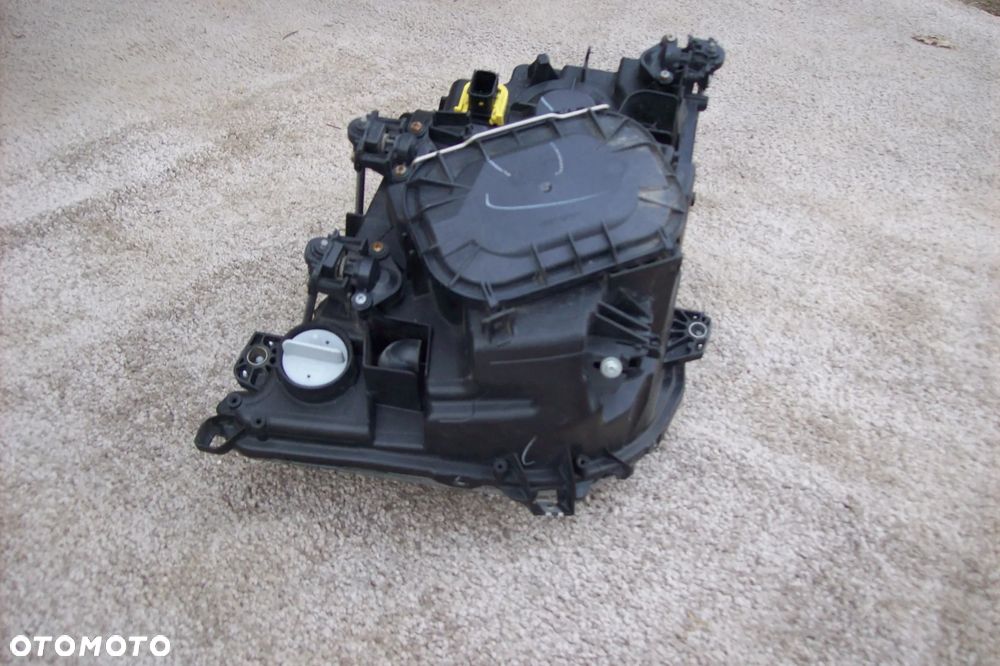 LAMPA PZEDNIA LEWA MERCEDES ACTROS ANTOS /EUROPA - 6