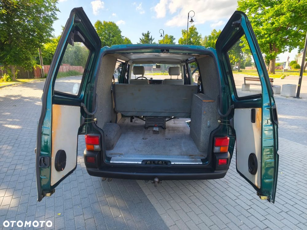 Volkswagen Transporter - 8
