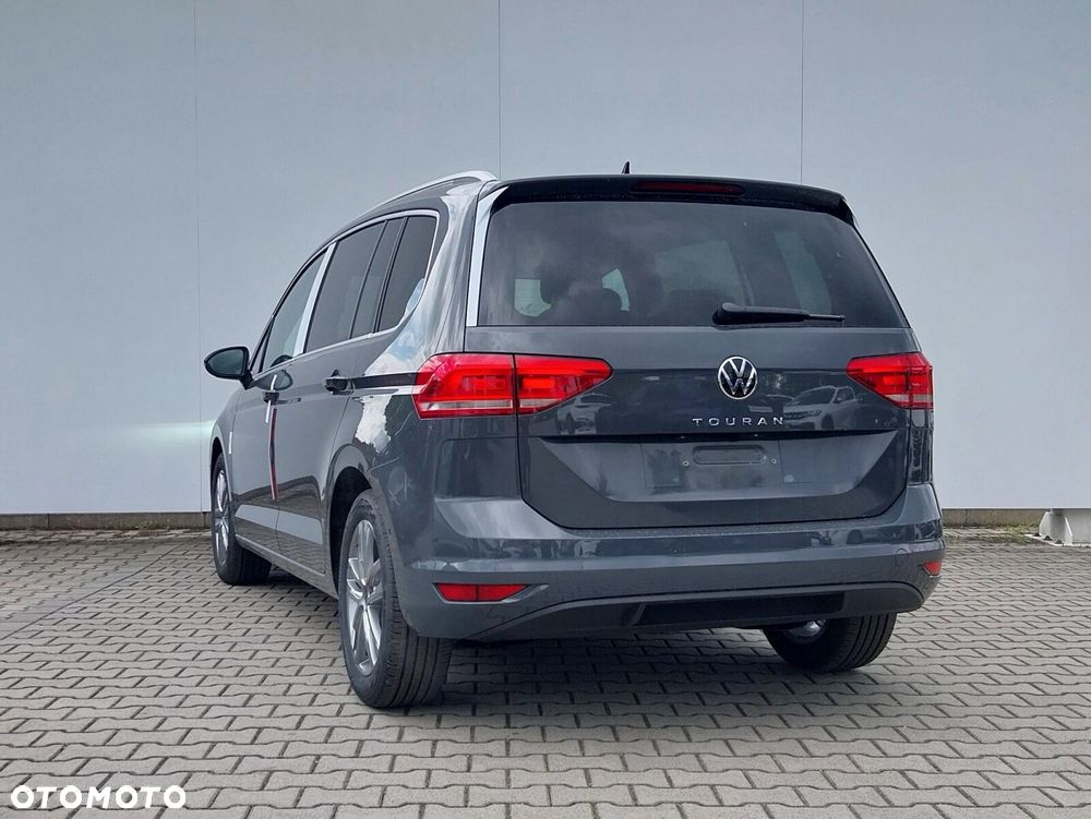 Volkswagen Touran - 5
