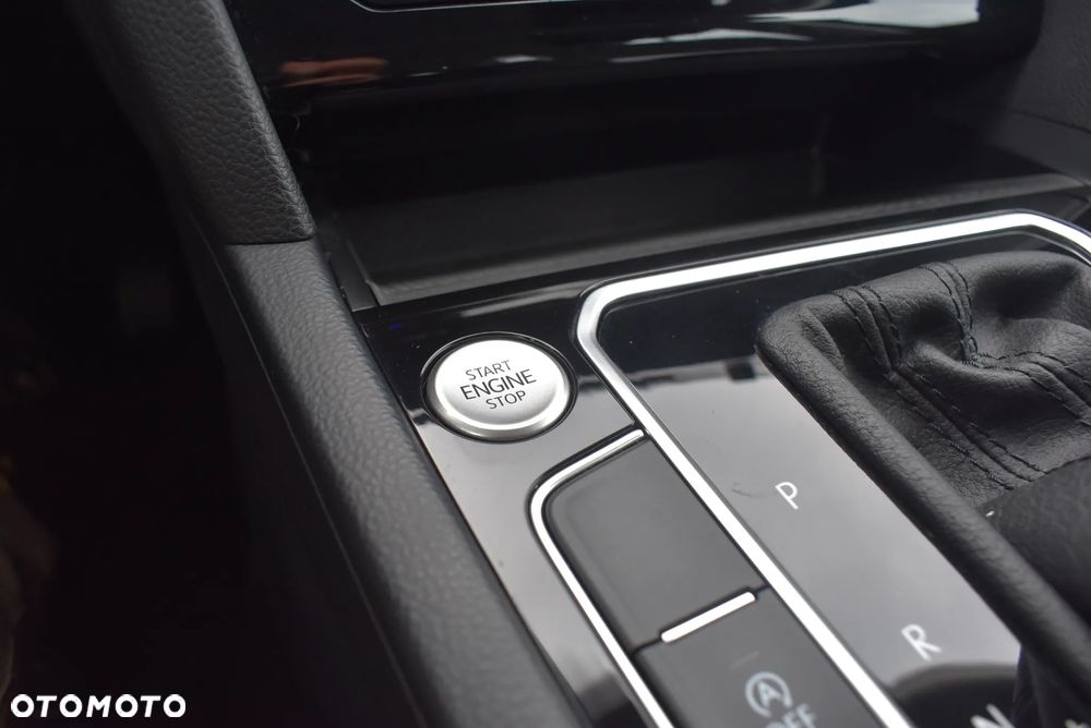 Volkswagen Passat 2.0 TDI EVO Business DSG - 30