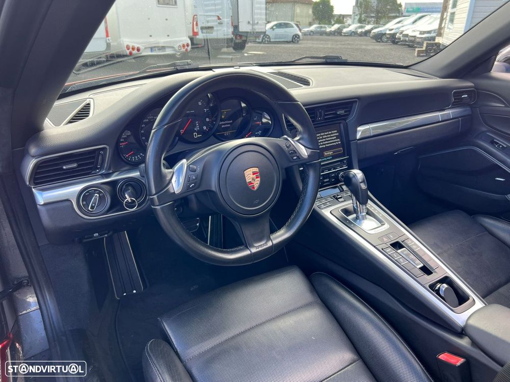 Porsche 911 Série F - 6