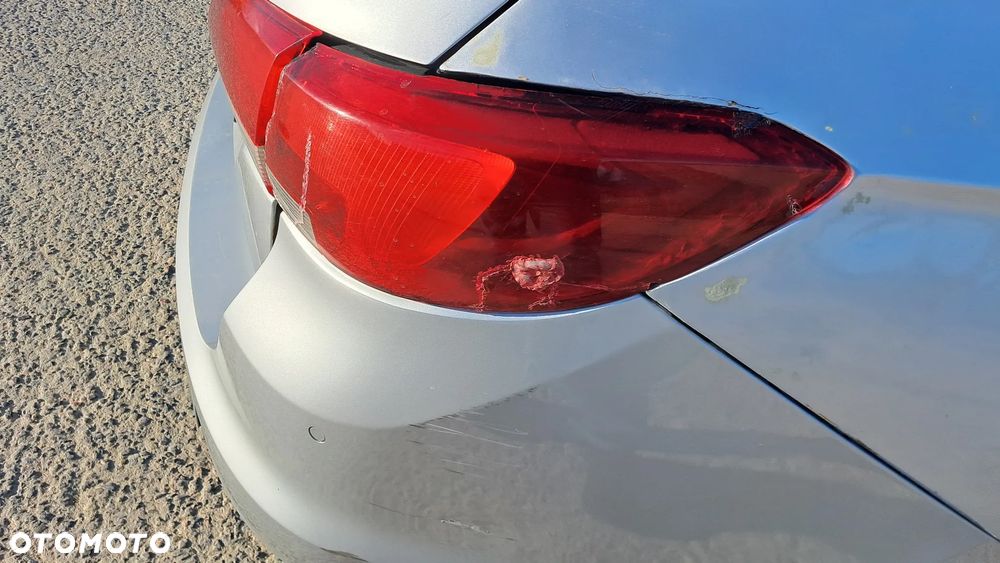 Opel Astra 1.6 CDTI Elite - 8