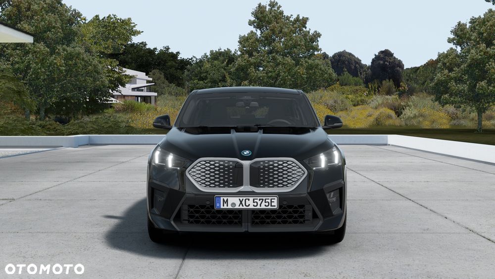 BMW iX2 eDrive20 - 5