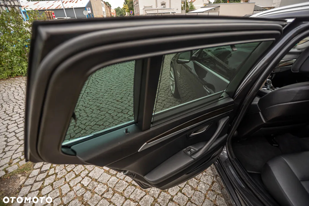 BMW Seria 5 530d xDrive - 18