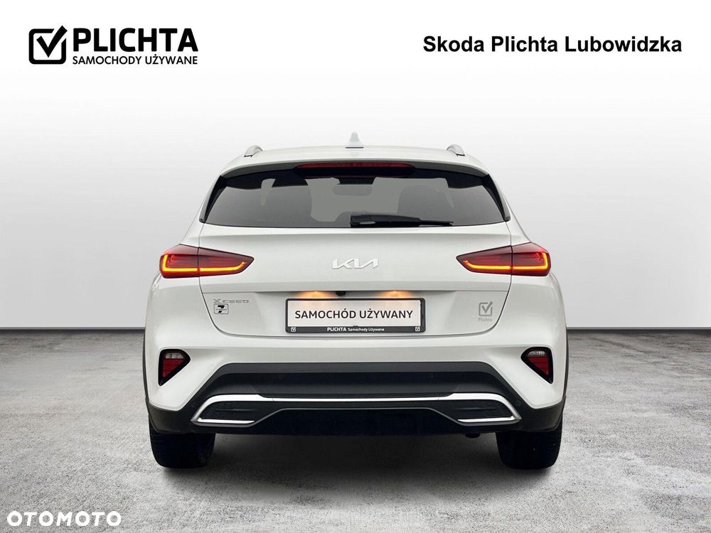 Kia XCeed 1.5 T-GDI M - 4