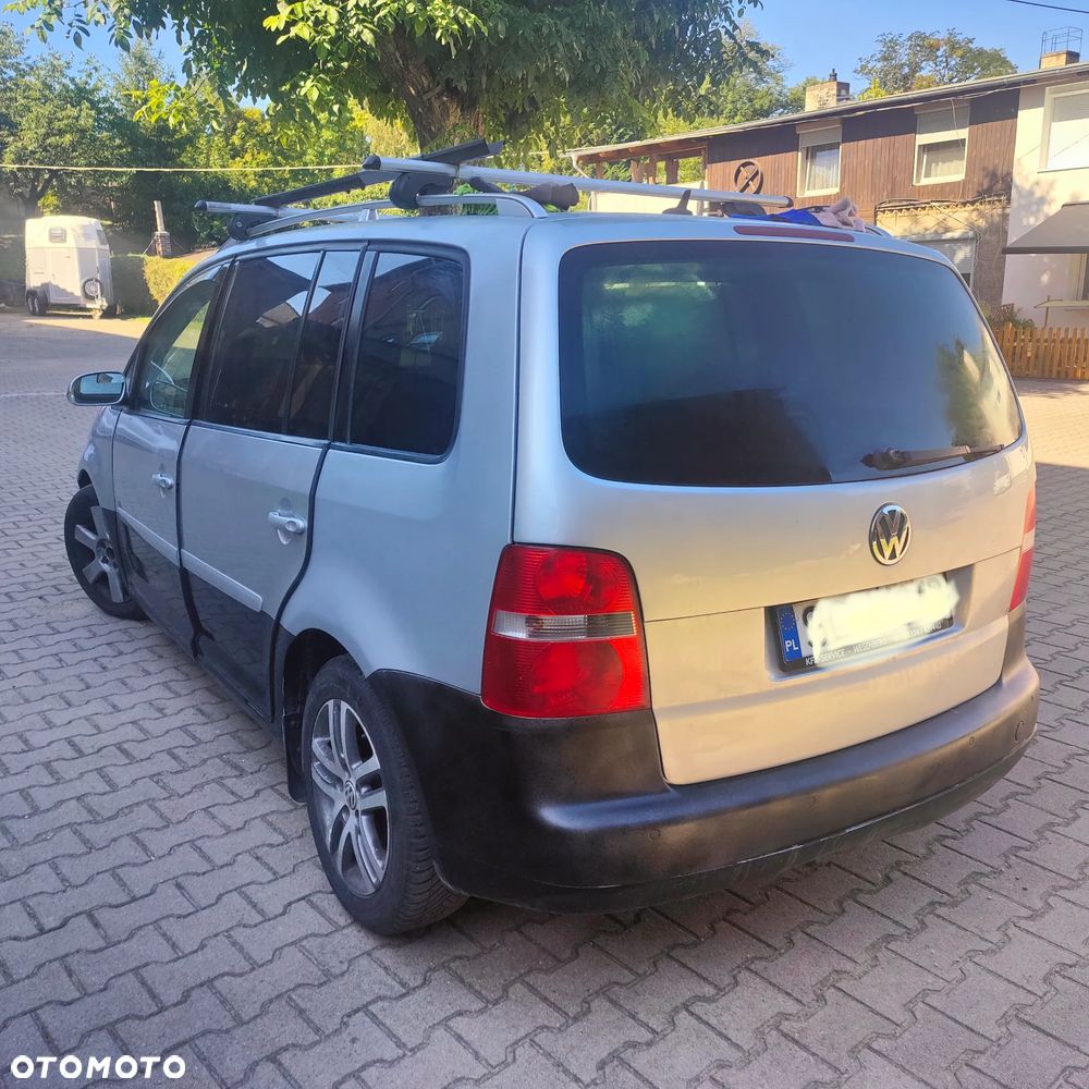 Volkswagen Touran 2.0 TDI DPF Highline - 7