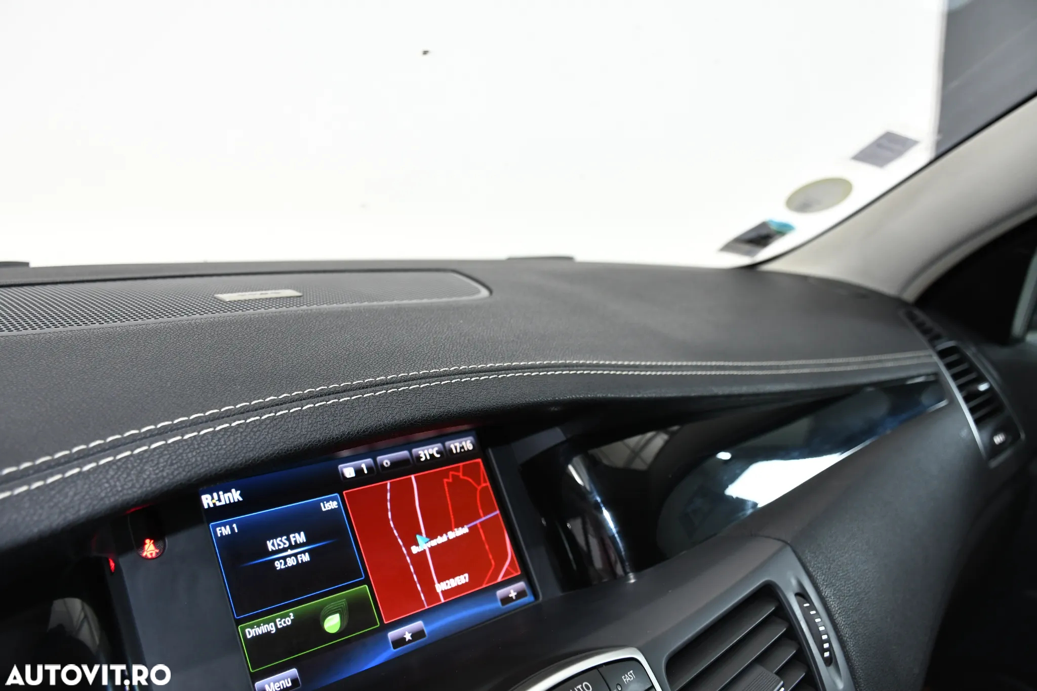 Renault Laguna 2.0 dCi FAP Initiale - 8