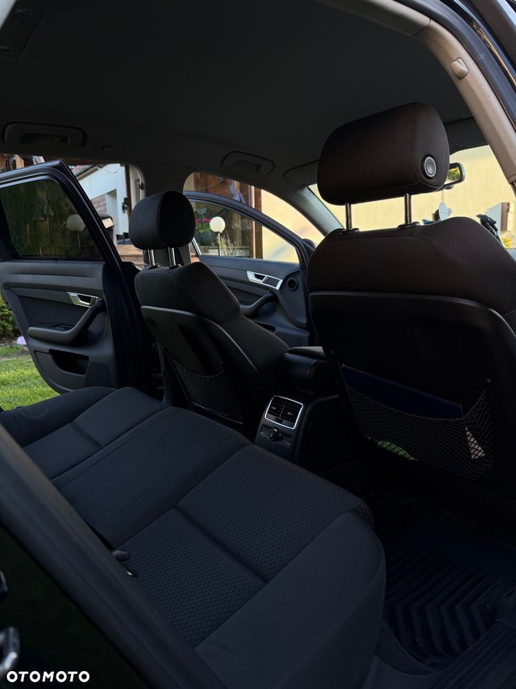 Audi A6 Avant - 11