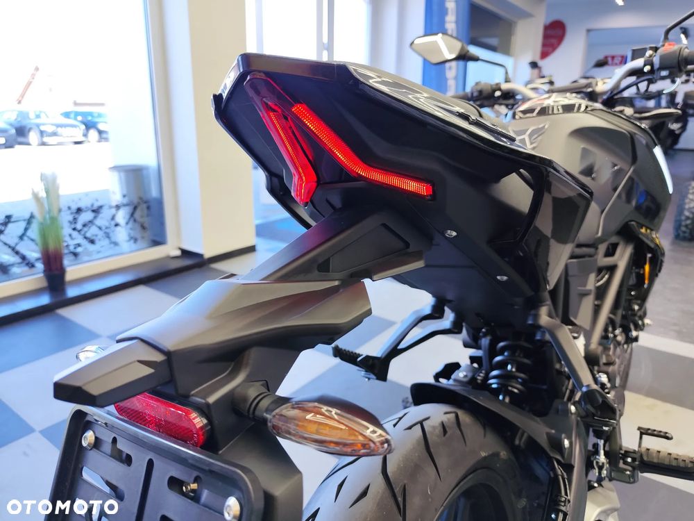 VOGE R125 - 23