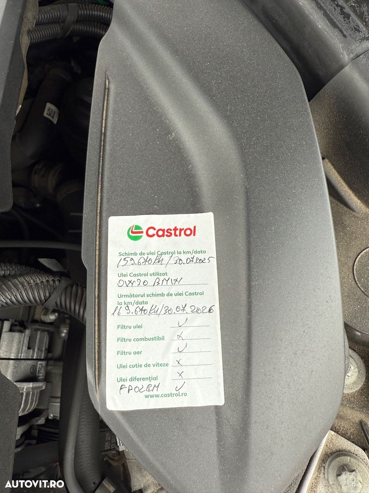 BMW Seria 5 520i AT - 30