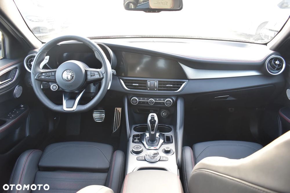 Alfa Romeo Giulia 2.0 Turbo Tributo Italiano Q4 - 19