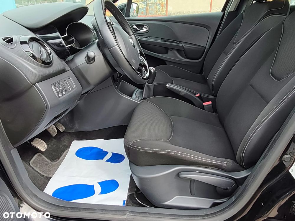 Renault Clio 1.2 16V 75 Life - 17