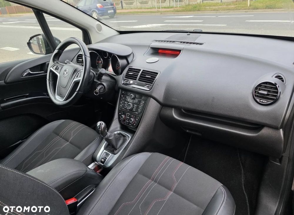Opel Meriva 1.4 T Cosmo - 14