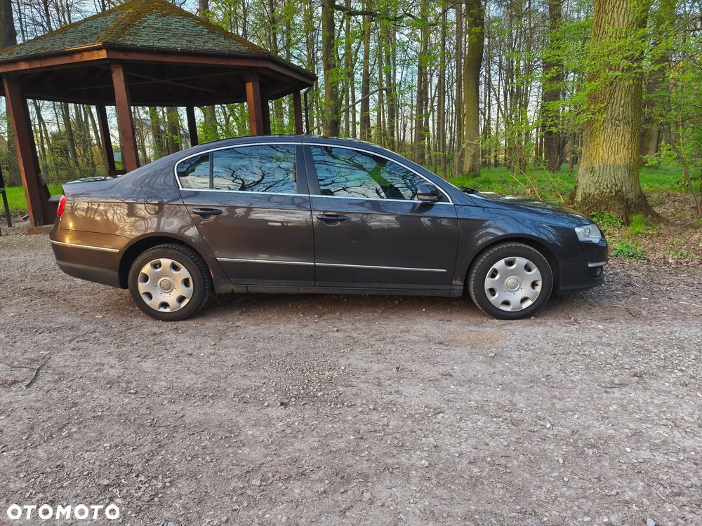 Volkswagen Passat 2.0 TDI Comfortline DSG - 15