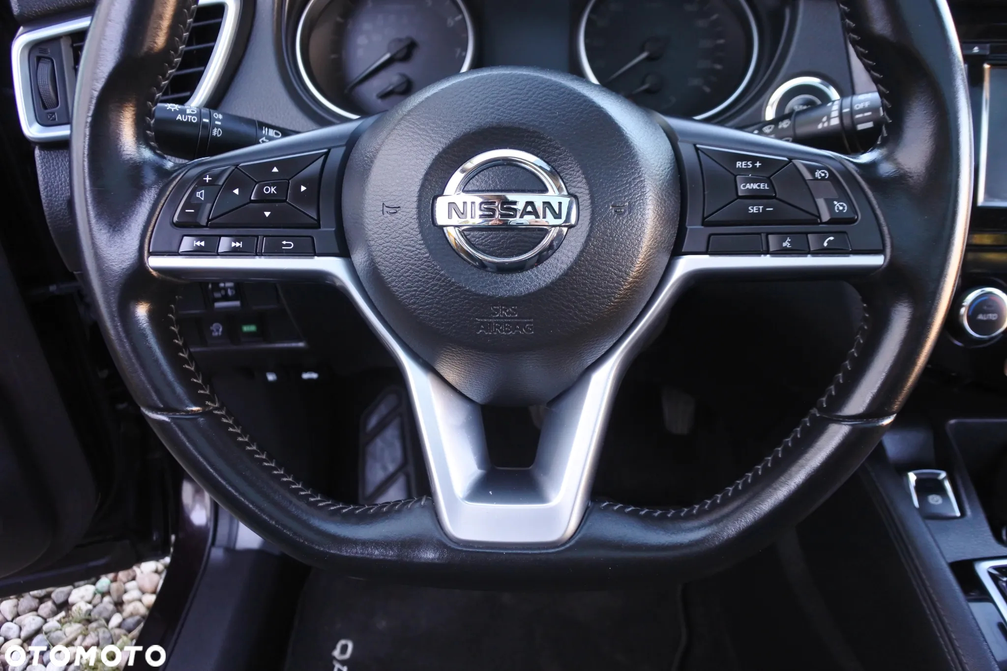 Nissan Qashqai 1.3 DIG-T DCT TEKNA - 19
