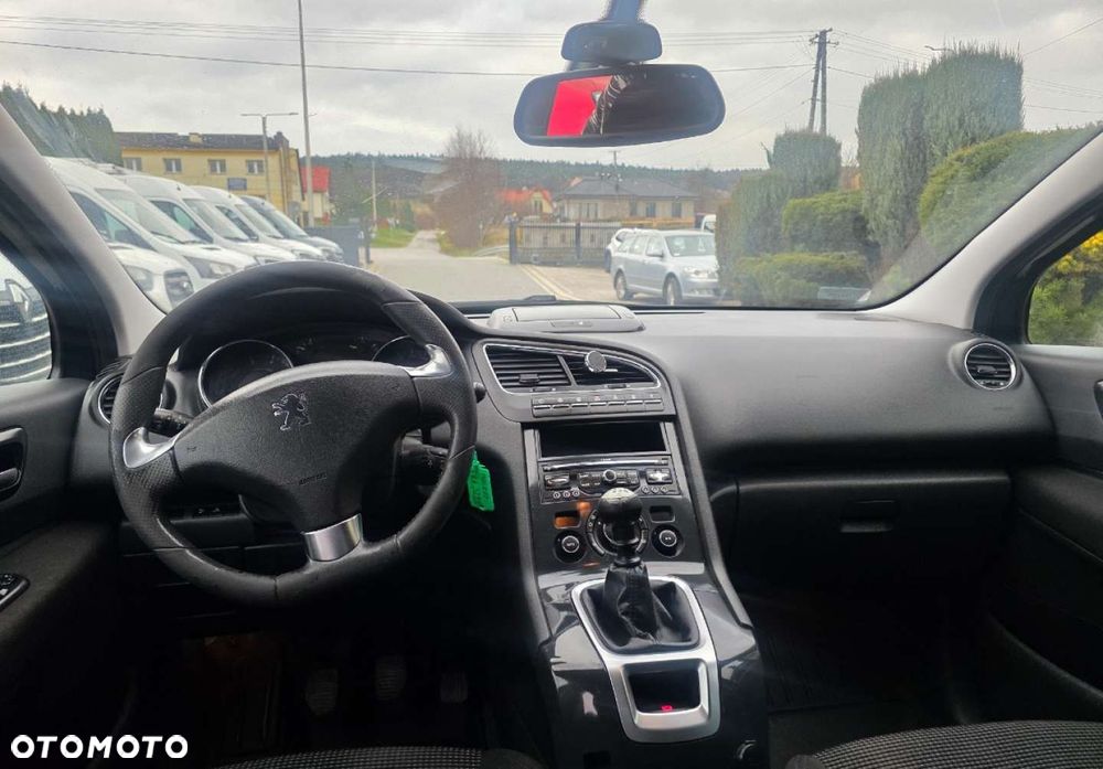 Peugeot 5008 - 24