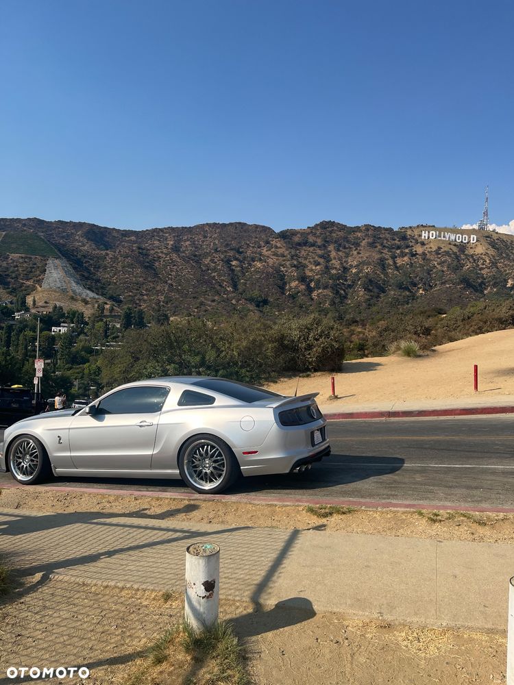 Ford Mustang - 20