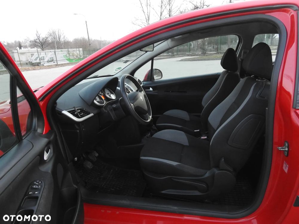 Peugeot 207 90 HDi FAP (Blue Lion) Urban Move - 7