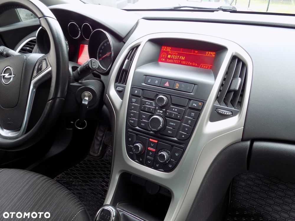 Opel Astra 1.4 Turbo - 31