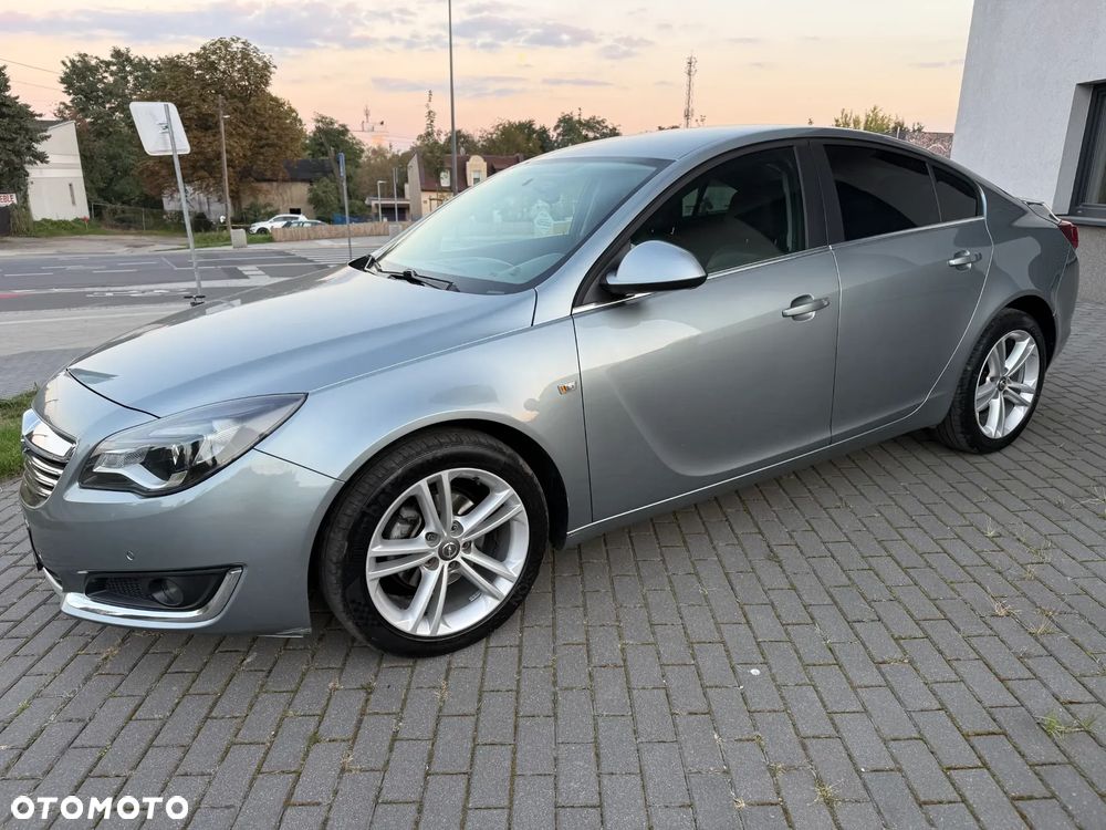 Opel Insignia 2.0 CDTI Cosmo - 3