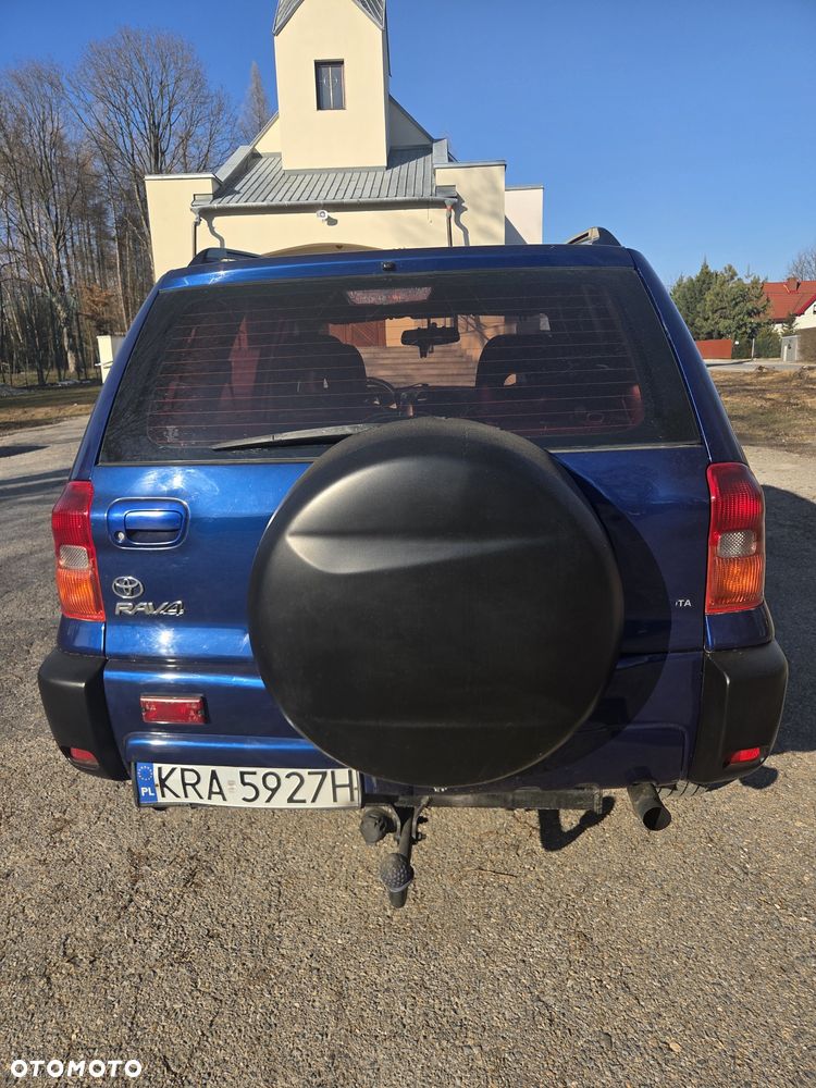 Toyota RAV4 - 4