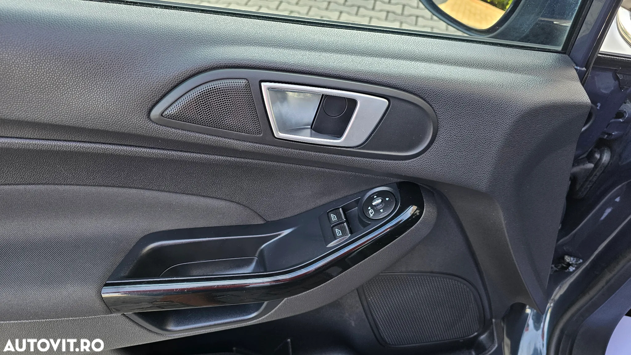 Ford Fiesta 1.0 EcoBoost Start-Stop Titanium - 21