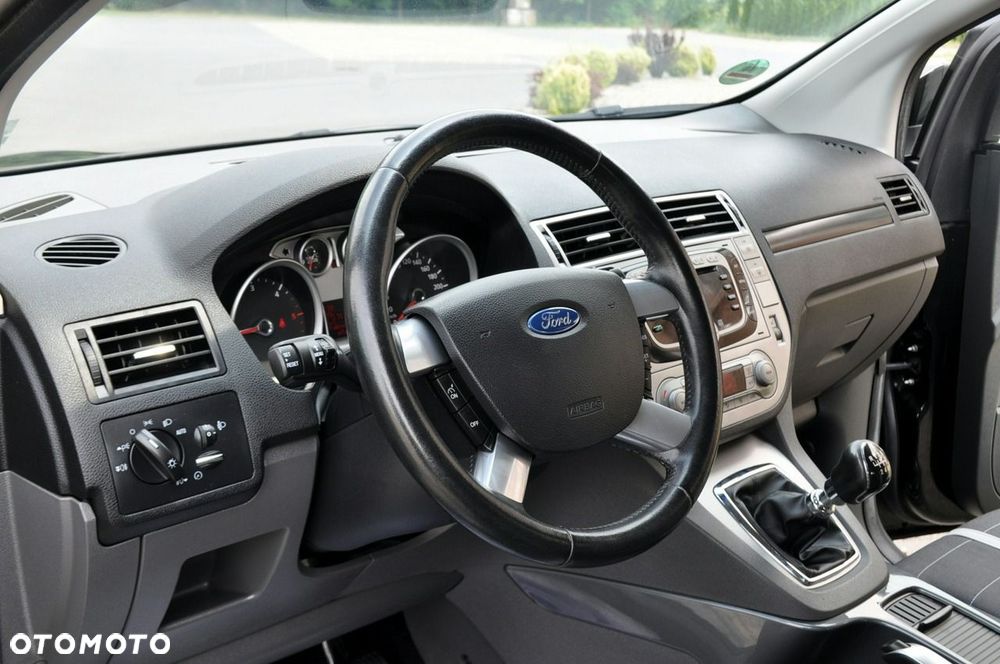 Ford Kuga - 22