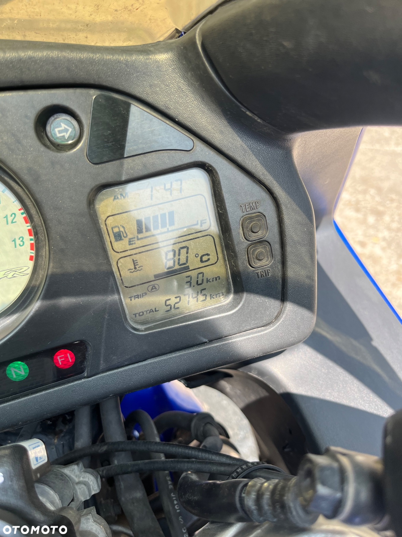 Honda VFR - 9