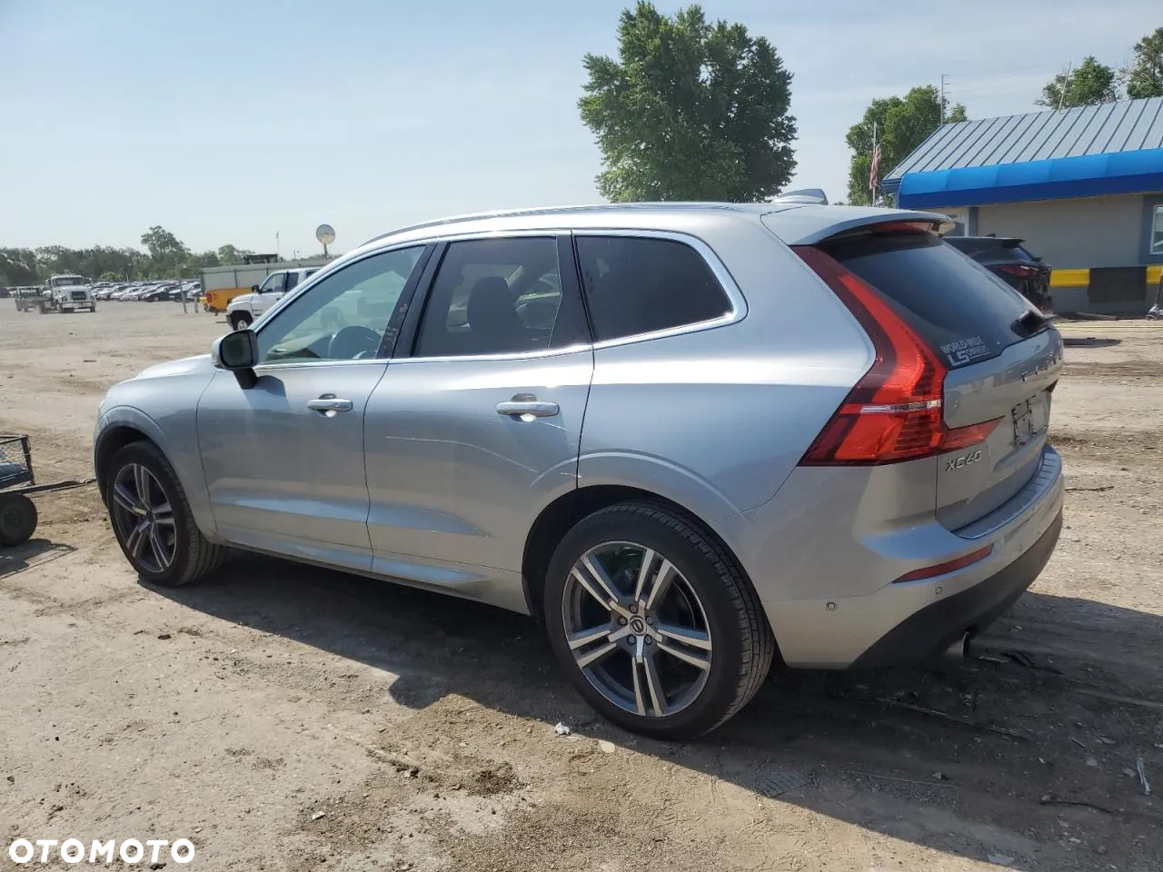 Volvo XC 60 T5 AWD Momentum - 3