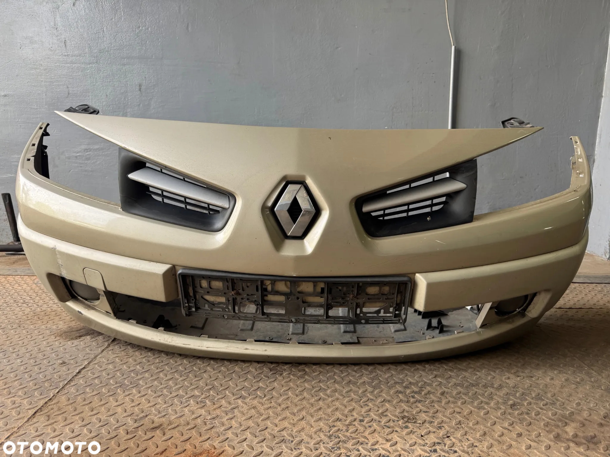 Renault Megane II lift  zderzak przód - 5
