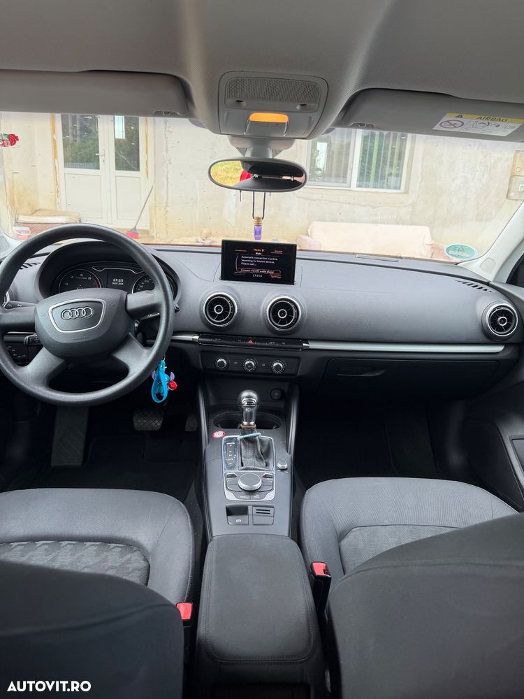 Audi A3 1.4 TFSI COD Stronic Attraction - 12