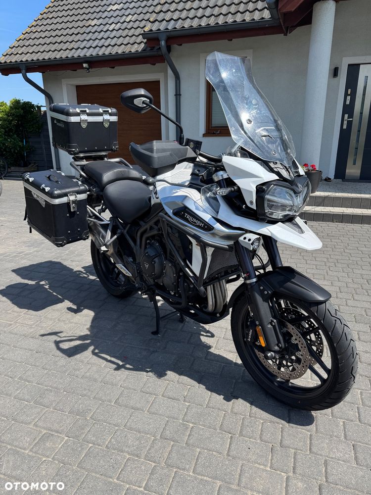 Triumph Tiger - 2