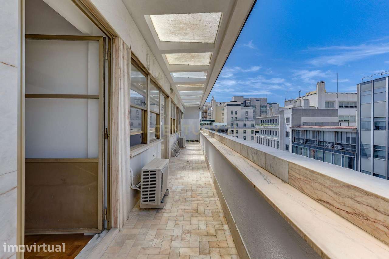 Escritório em zona de prestígio com 210 m² a 30 metros da Avenida da L - Grande imagem: 3/29