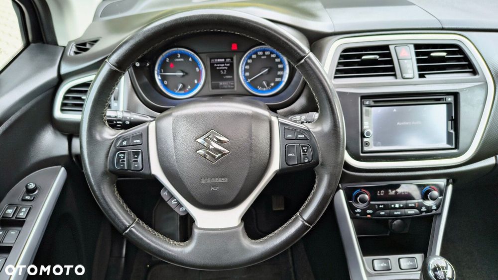Suzuki SX4 S-Cross - 10