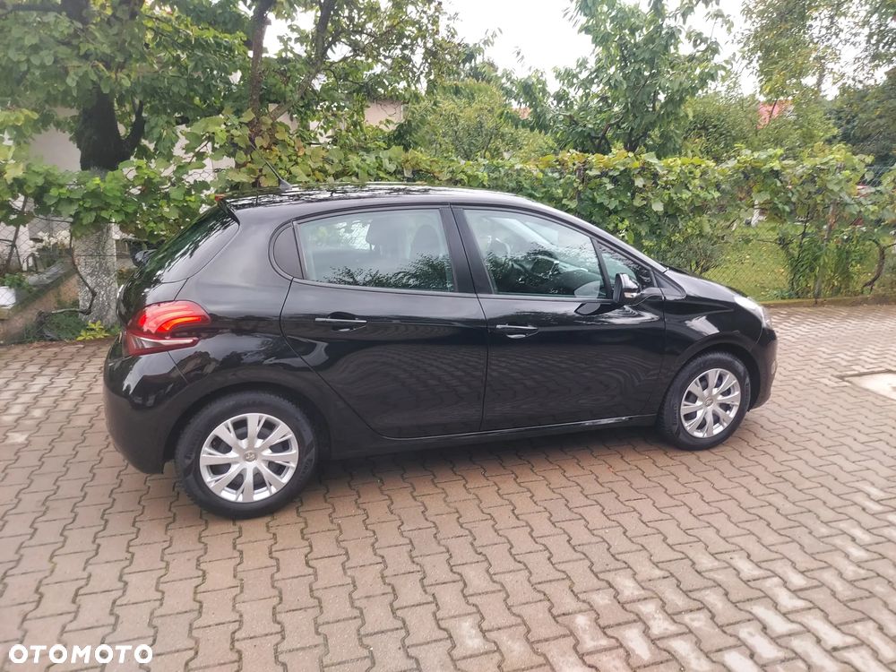 Peugeot 208 1.2 PureTech Active - 9