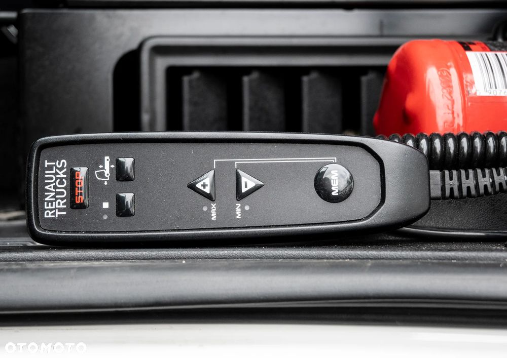 Renault T480 - 39