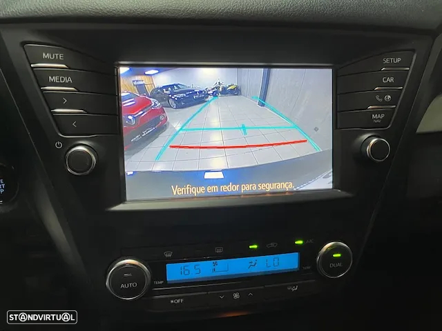 Toyota Avensis SD 1.6 D-4D Exclusive +P.Business - 21