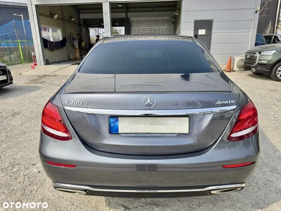 Mercedes-Benz Klasa E - 3