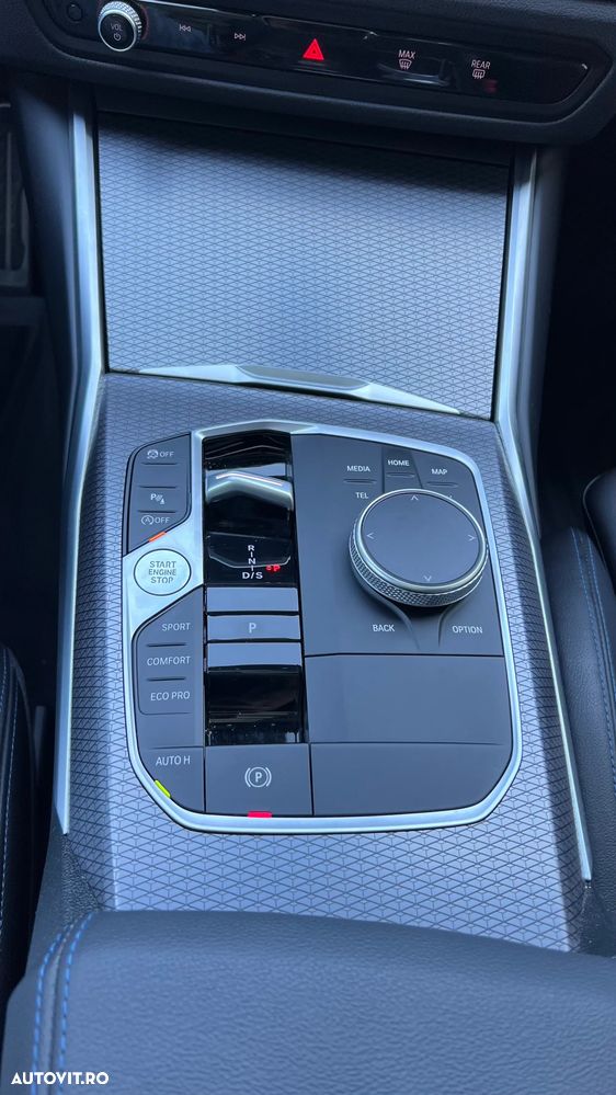 BMW Seria 3 330i xDrive AT - 13