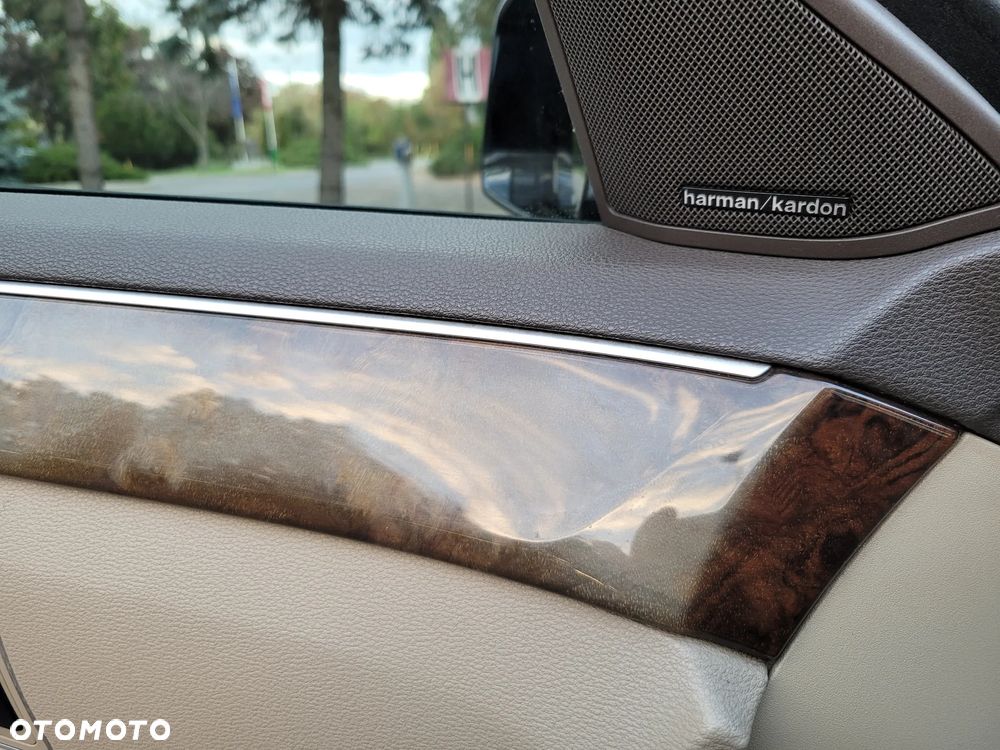 Mercedes-Benz Klasa E - 38