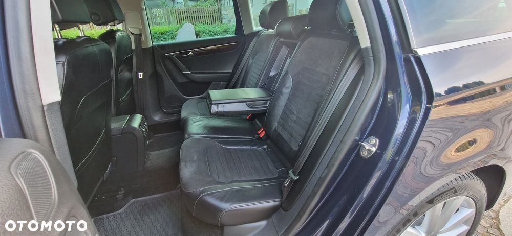 Volkswagen Passat 2.0 TDI DPF Highline DSG - 27