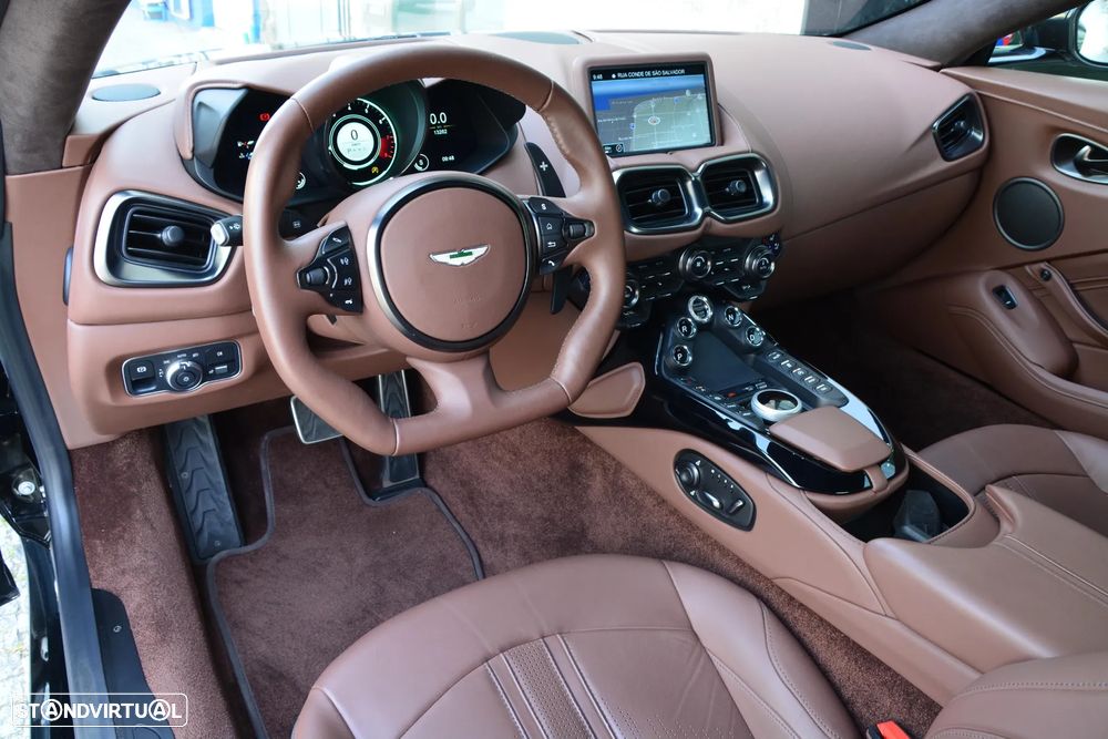 Aston Martin Vantage Coupe V8 - 27