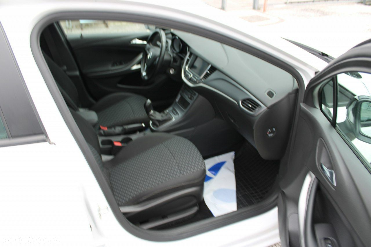 Opel Astra - 28