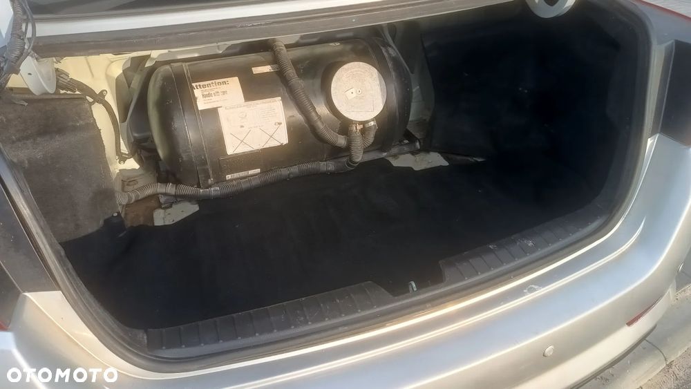 Kia Optima - 12