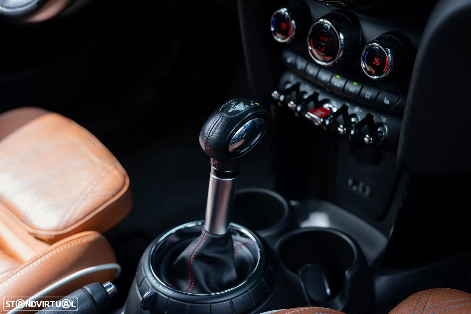MINI Cabrio Cooper SD Auto Desportiva - 43