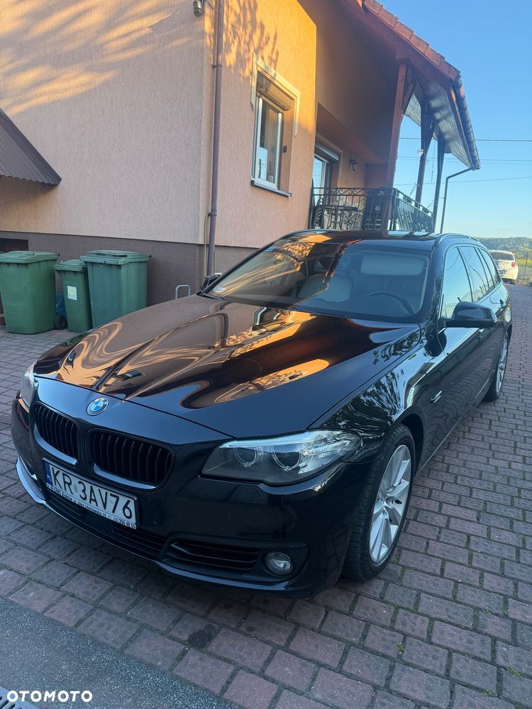 BMW Seria 5 525d xDrive Luxury Line - 1