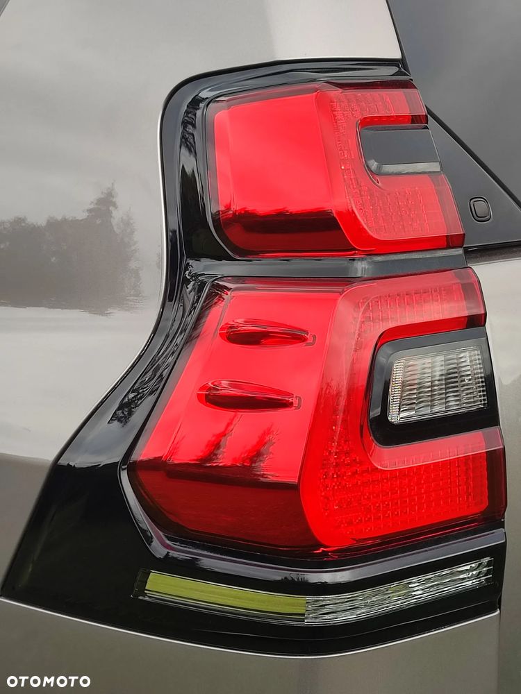 Toyota Land Cruiser LC 2.8 D-4D Prestige - 33
