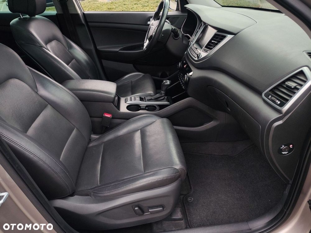 Hyundai Tucson 2.0 CRDI Premium 4WD - 34