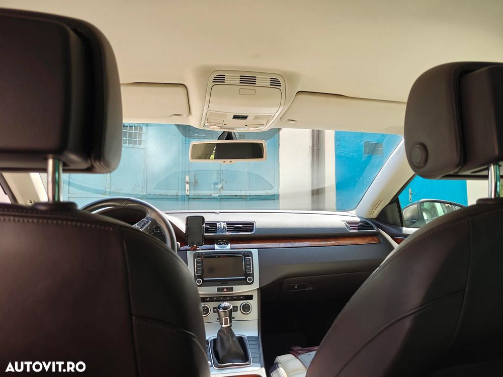 Volkswagen Passat CC - 24